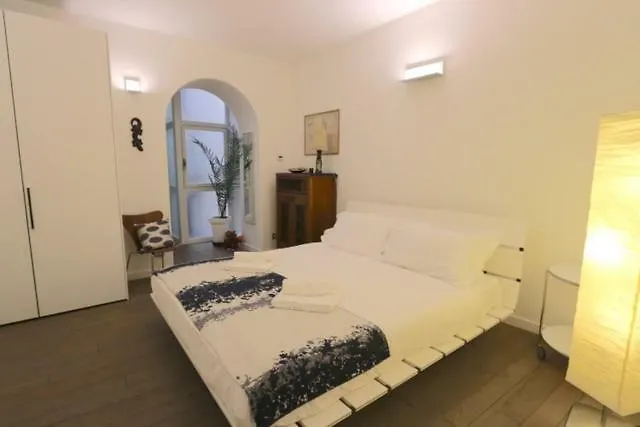Design - Bymyhomeincomo *